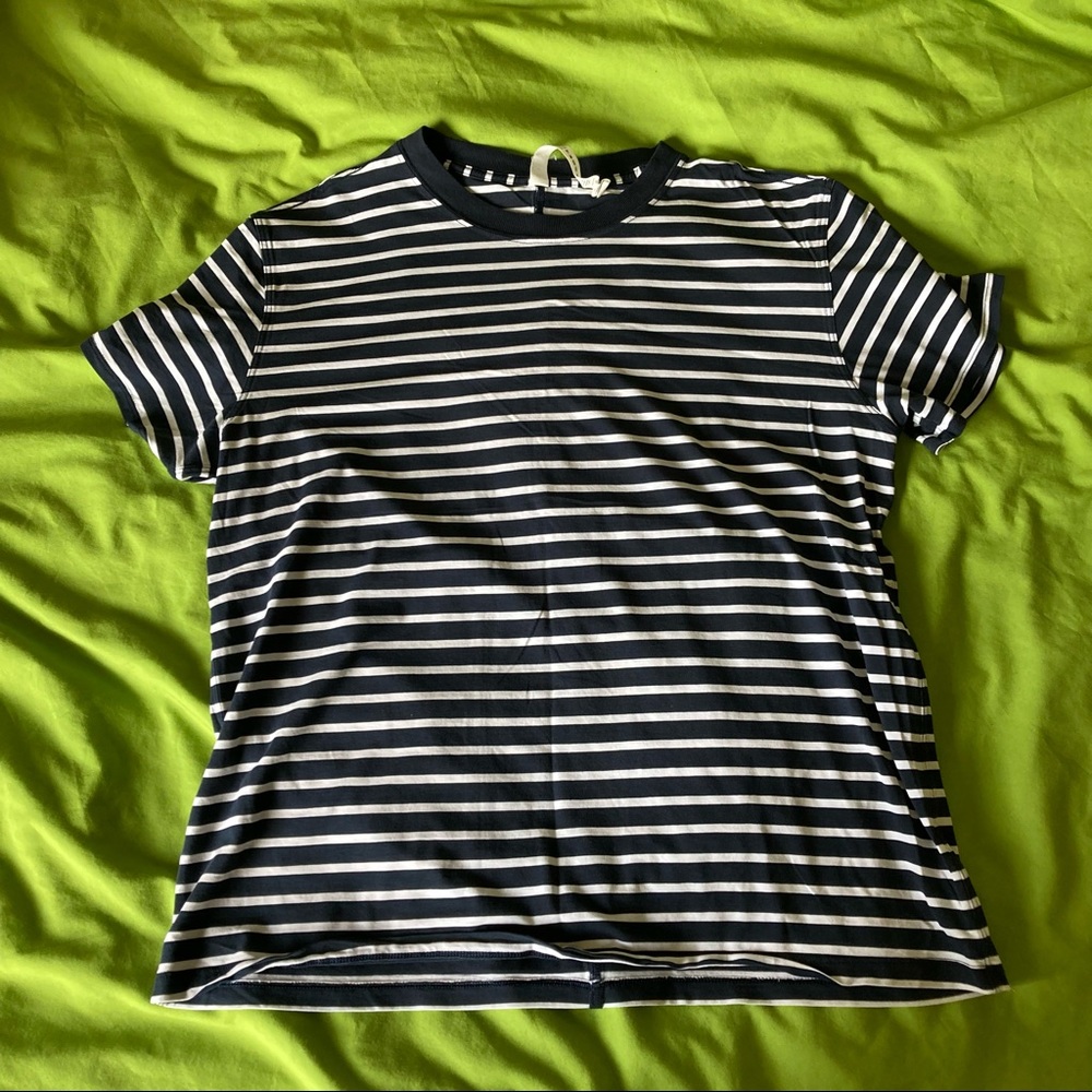 Lululemon All Yours Boyfriend Tee
Yachtie Stripe True Navy White